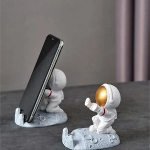 Nordic Astronaut Phone Holder – Resin Space-Themed Desk Ornament for Office & Home